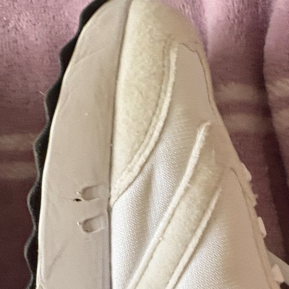 Nike White and Black Air Max Dawn sneakers size 8 - Picture 8 of 11